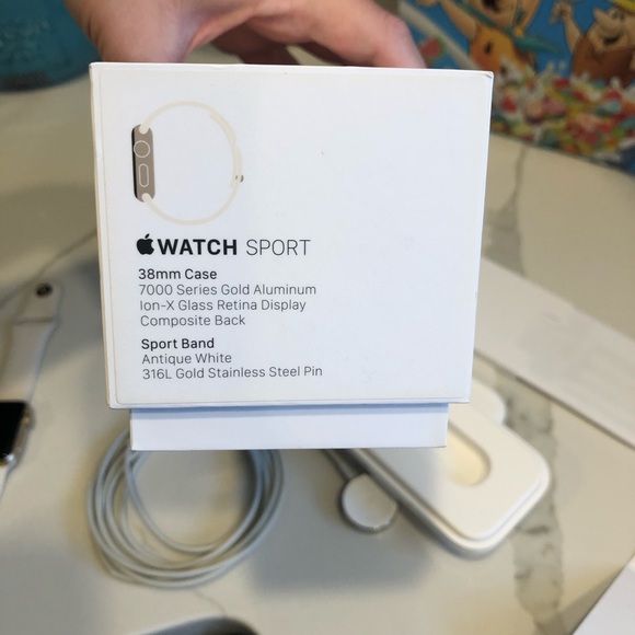 Apple Watch - Picture 6 of 6